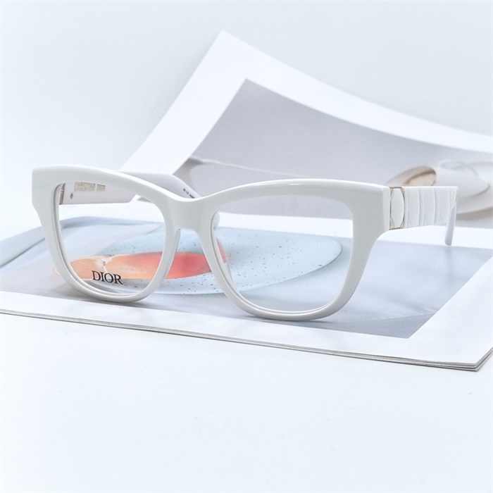 DIOR LADY 95.22O S11 белый FE01025