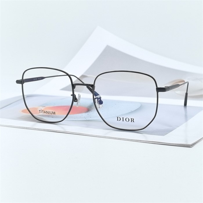 DIOR SUIT 6 Titanium черный FE01019