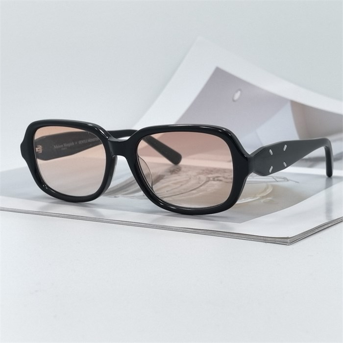 GM & MAISON MARGIELA MM114 черный чайный BR01656