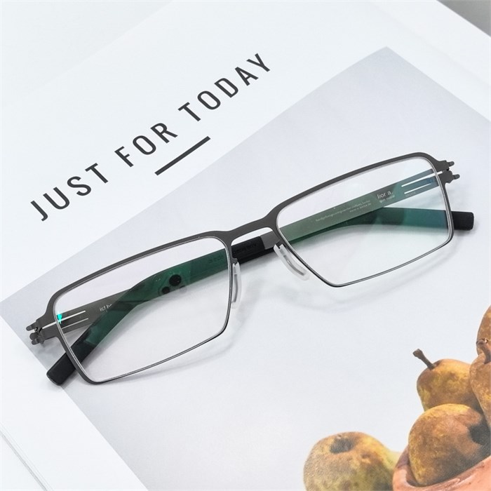 ic!Berlin Lior A. gun metal IB00024