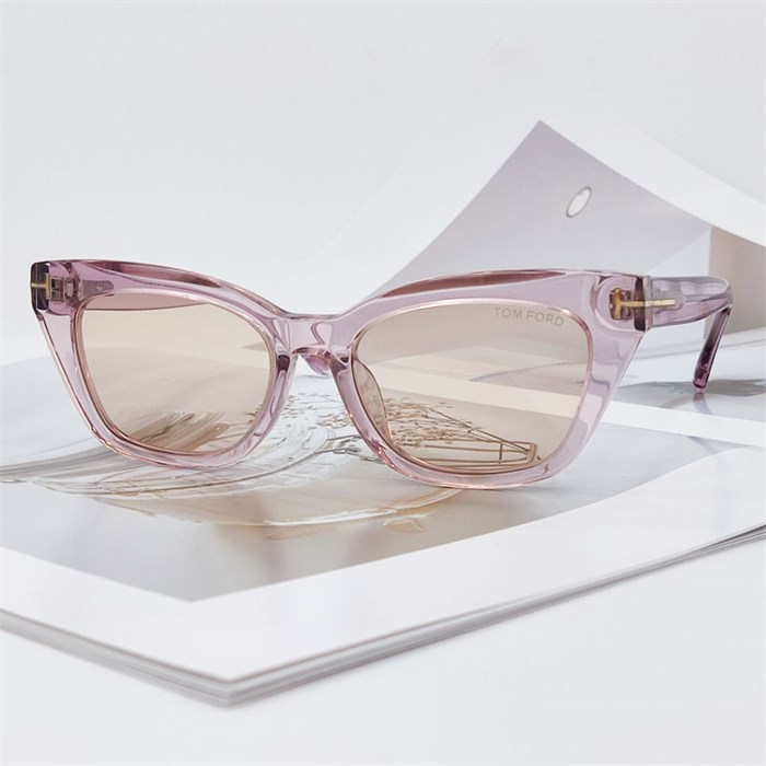 TOM FORD FT1031 розовый светло-бежевый BE01429