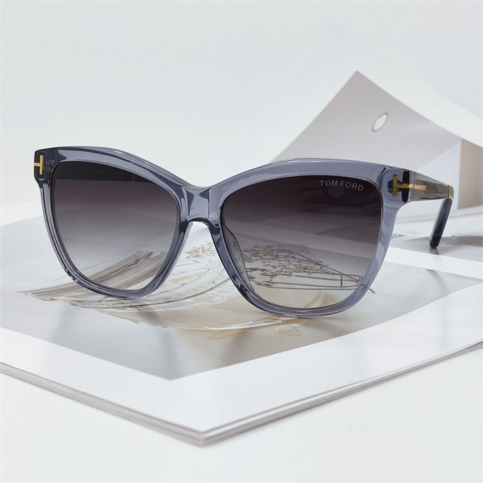 TOM FORD FT1087 LUCIA дымчатый серый BE01458