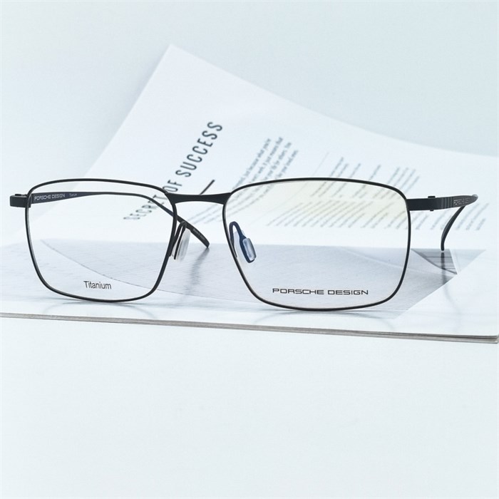 PORSCHE DESIGN P8373 Titanium черный BR01962