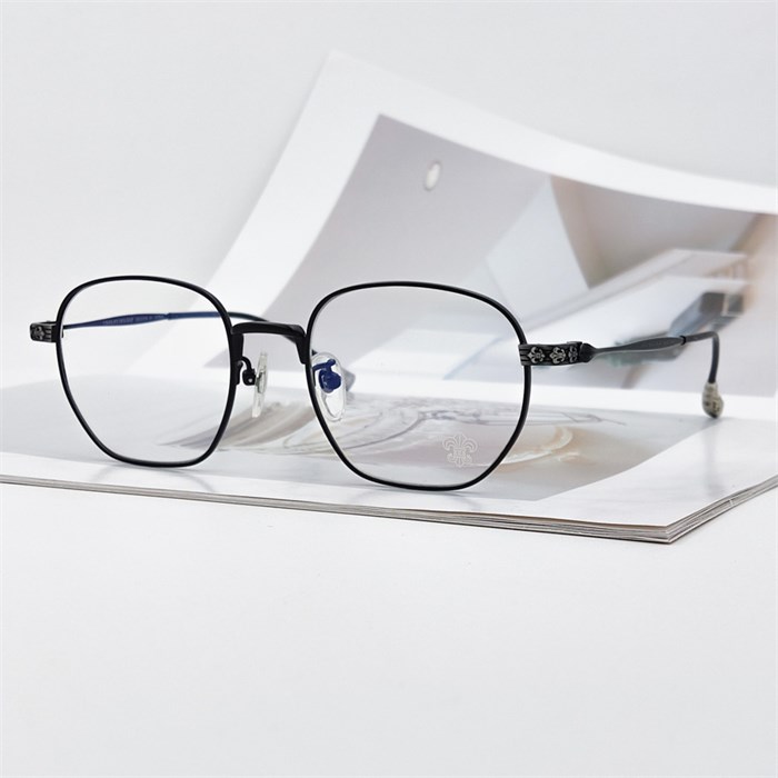 CHROME HEARTS CH8020 BK Titanium черный FE01000