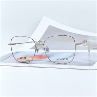 {{photo.Alt || photo.Description || 'DIOR MINI CD O5U Titanium серебро'}}