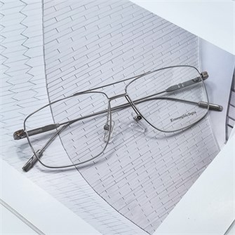 {{photo.Alt || photo.Description || 'ERMENEGILDO ZEGNA EZ 5225 графит'}}