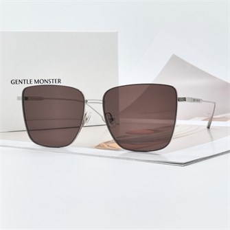 {{photo.Alt || photo.Description || 'GENTLE MONSTER BELLA серебро коричневый'}}