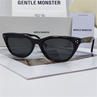 {{photo.Alt || photo.Description || 'GENTLE MONSTER COOKIE черный'}}