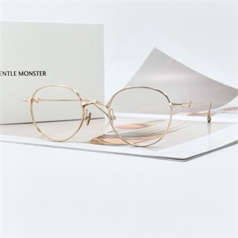 {{photo.Alt || photo.Description || 'GENTLE MONSTER EP Titanium золото'}}