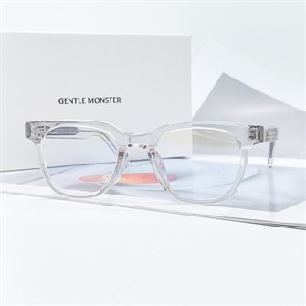 {{photo.Alt || photo.Description || 'GENTLE MONSTER KARL прозрачный'}}