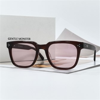 {{photo.Alt || photo.Description || 'GENTLE MONSTER MONACO коричневый розовый'}}