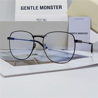 {{photo.Alt || photo.Description || 'GENTLE MONSTER ONIL черный'}}