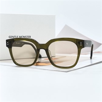 {{photo.Alt || photo.Description || 'GENTLE MONSTER UNA.C хаки светло-бежевый'}}