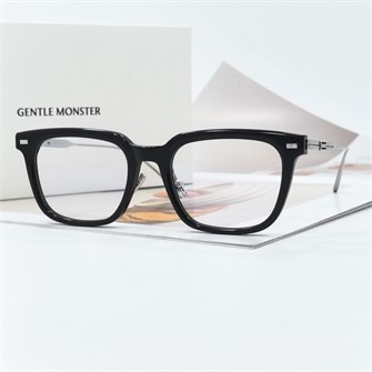 {{photo.Alt || photo.Description || 'GENTLE MONSTER ZIN Titanium черный'}}