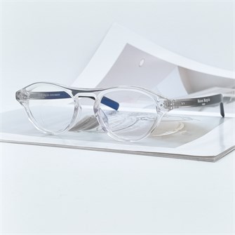 {{photo.Alt || photo.Description || 'GM &amp; MAISON MARGIELA MM112 прозрачный'}}