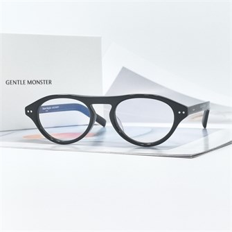 {{photo.Alt || photo.Description || 'GM &amp; MAISON MARGIELA MM112 черный'}}