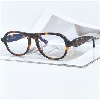 {{photo.Alt || photo.Description || 'GM &amp; MAISON MARGIELA MM113 черепаховый'}}