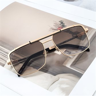 {{photo.Alt || photo.Description || 'HUBLOT H015 золото коричневый'}}