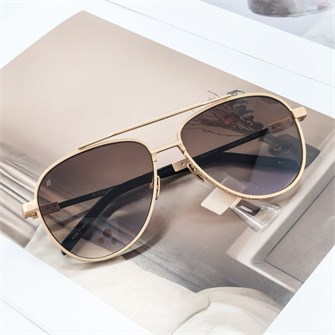 {{photo.Alt || photo.Description || 'HUBLOT H060 золото коричневый'}}