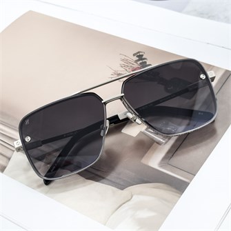 {{photo.Alt || photo.Description || 'HUBLOT H073 серебро серый'}}