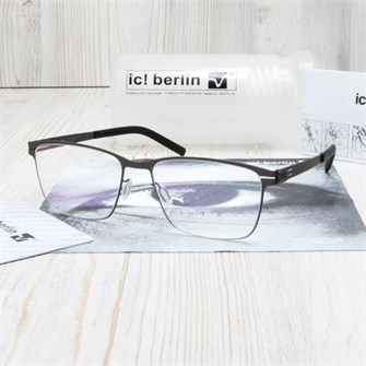 {{photo.Alt || photo.Description || 'ic!Berlin T117 gun metal'}}
