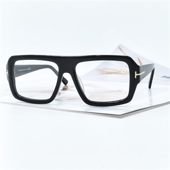 {{photo.Alt || photo.Description || 'TOM FORD FT5903 черный'}}