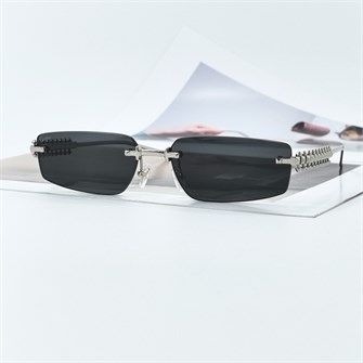 {{photo.Alt || photo.Description || 'CARTIER CT0544S серебро черный'}}