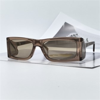 {{photo.Alt || photo.Description || 'PRADA SPR03 чайный бежевый'}}