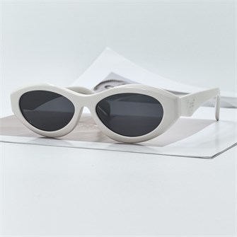 {{photo.Alt || photo.Description || 'PRADA SPR26Z белый черный'}}