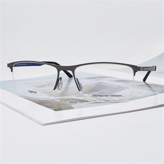 {{photo.Alt || photo.Description || 'PORSCHE DESIGN P8752 Titanium графит'}}