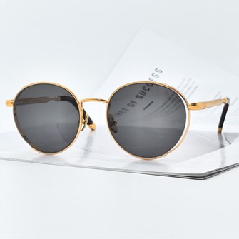 {{photo.Alt || photo.Description || 'MAYBACH THE BOULEVARD золото черный'}}