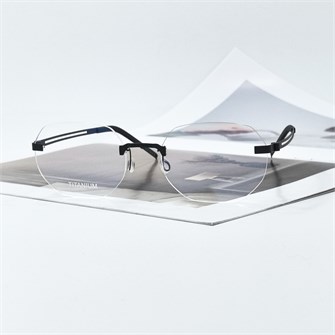 {{photo.Alt || photo.Description || 'LINDBERG 2423 Titanium черный'}}