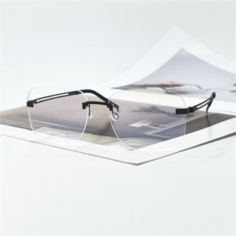 {{photo.Alt || photo.Description || 'LINDBERG 2507 Titanium графит'}}