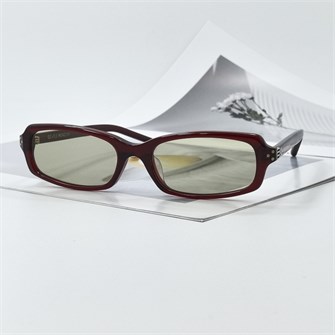 {{photo.Alt || photo.Description || 'GENTLE MONSTER SLYK коричневый зеленый'}}