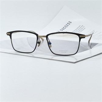 {{photo.Alt || photo.Description || 'MASUNAGA FLATIRON Pure Titanium 49 черный золото'}}